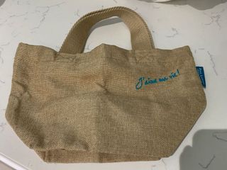 （分類：）位於 。 由 kyrocera 提交（商品編號 1241146177，圖片 1）。簡介： 。