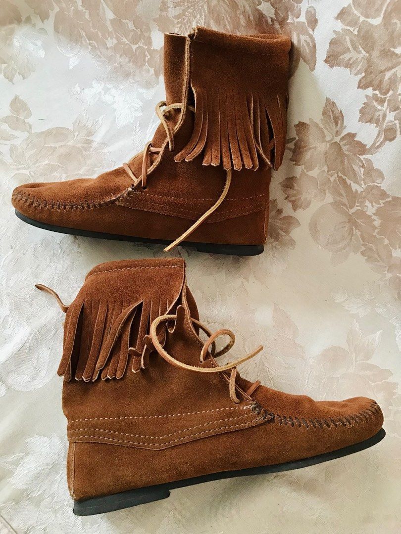 Minnetonka discount short boot