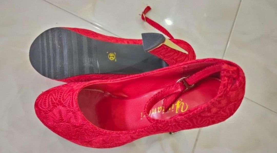Red lace wedding shoes best sale