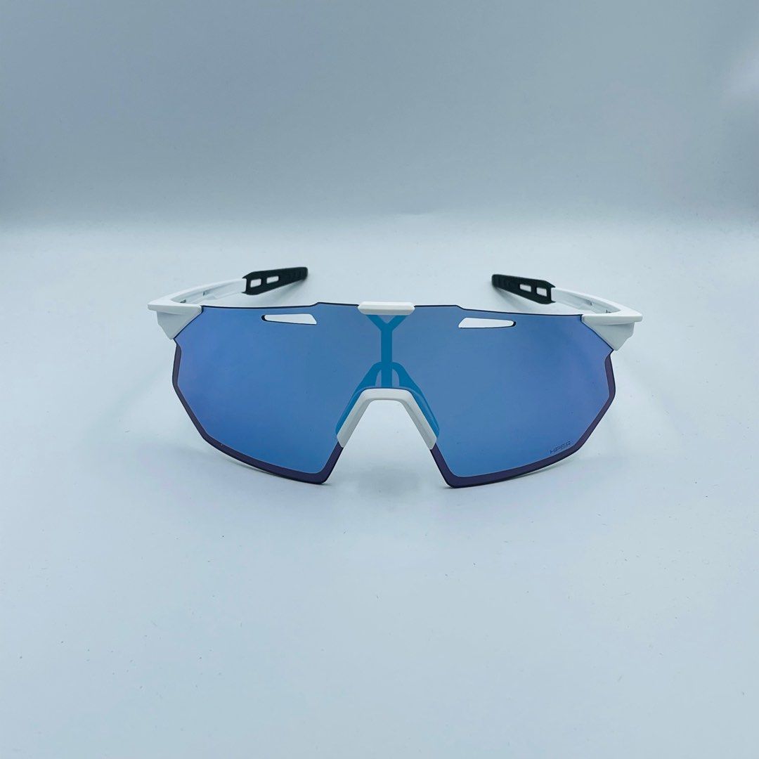 Ride 100% Hypercraft SQ Soft Tact White - HiPER Blue Multilayer Mirror + Clear lens (Category: Sunglasses & Eyewear) located in Singapore. Submitted by gearoutfitters (Listing ID 1241124578, Image 3). Description: New 2023 model Free delivery! Brand new in original box 100% Authentic Ride 100% Hypercraft SQ Frame: Matte White Lens 1: HiPER Blue Multilayer Mirror (13% VLT) Lens 2: Clear (93% VLT - for night cycling) Fit: Asian and Standard (comes 