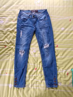 (Category: ) located in . Submitted by nyori (Listing ID 1241155359, Image 1). Description: .