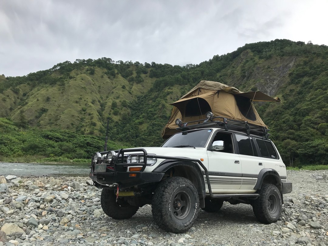 Rooftop Tent adventure kings for 4pax on Carousell