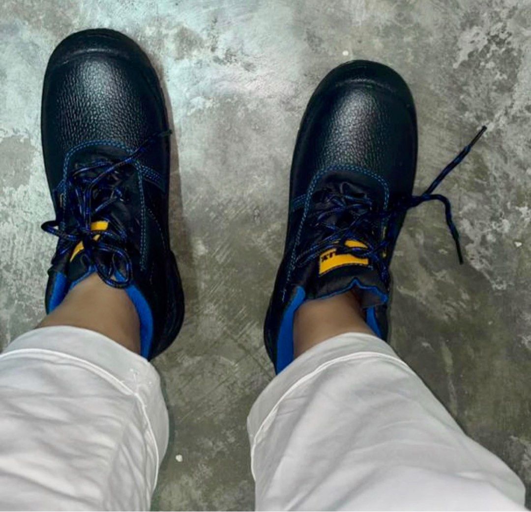 Safety shoes Mr. DIY, Men's Fashion, Footwear, Boots on Carousell