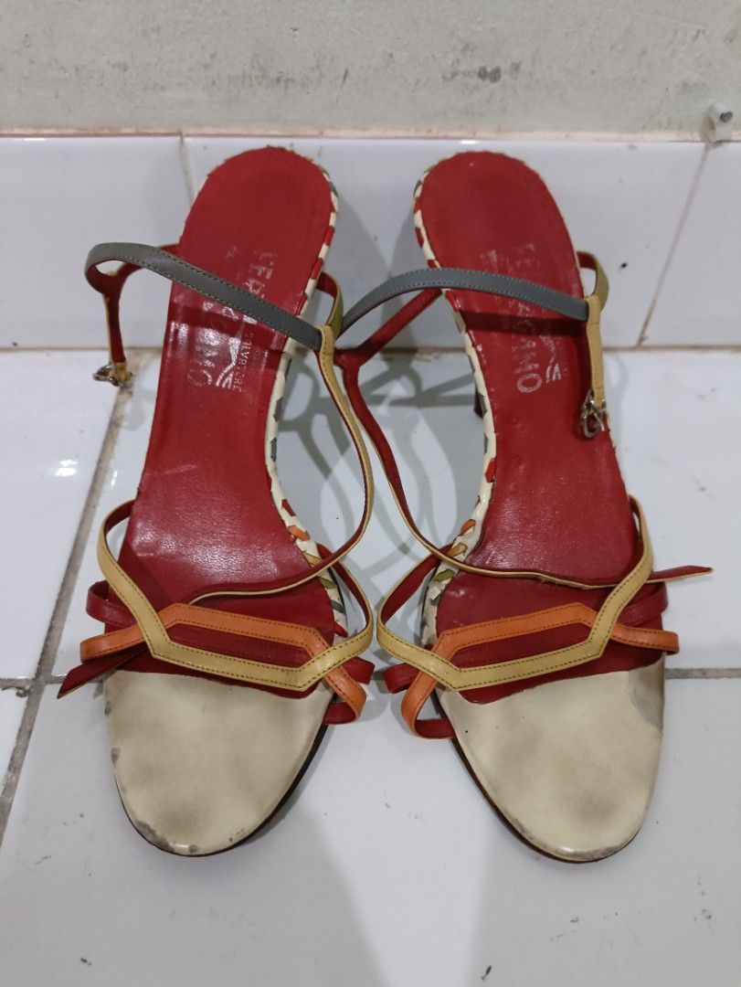 Harga sandal ferragamo store