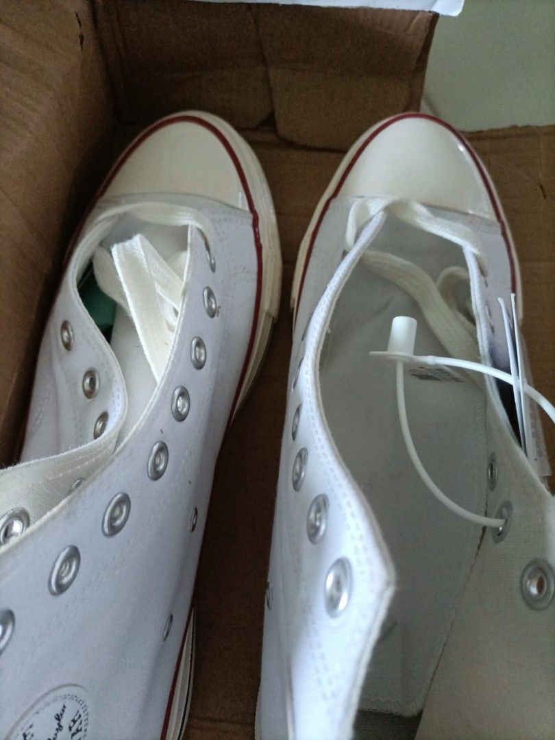 Cheap white clearance converse