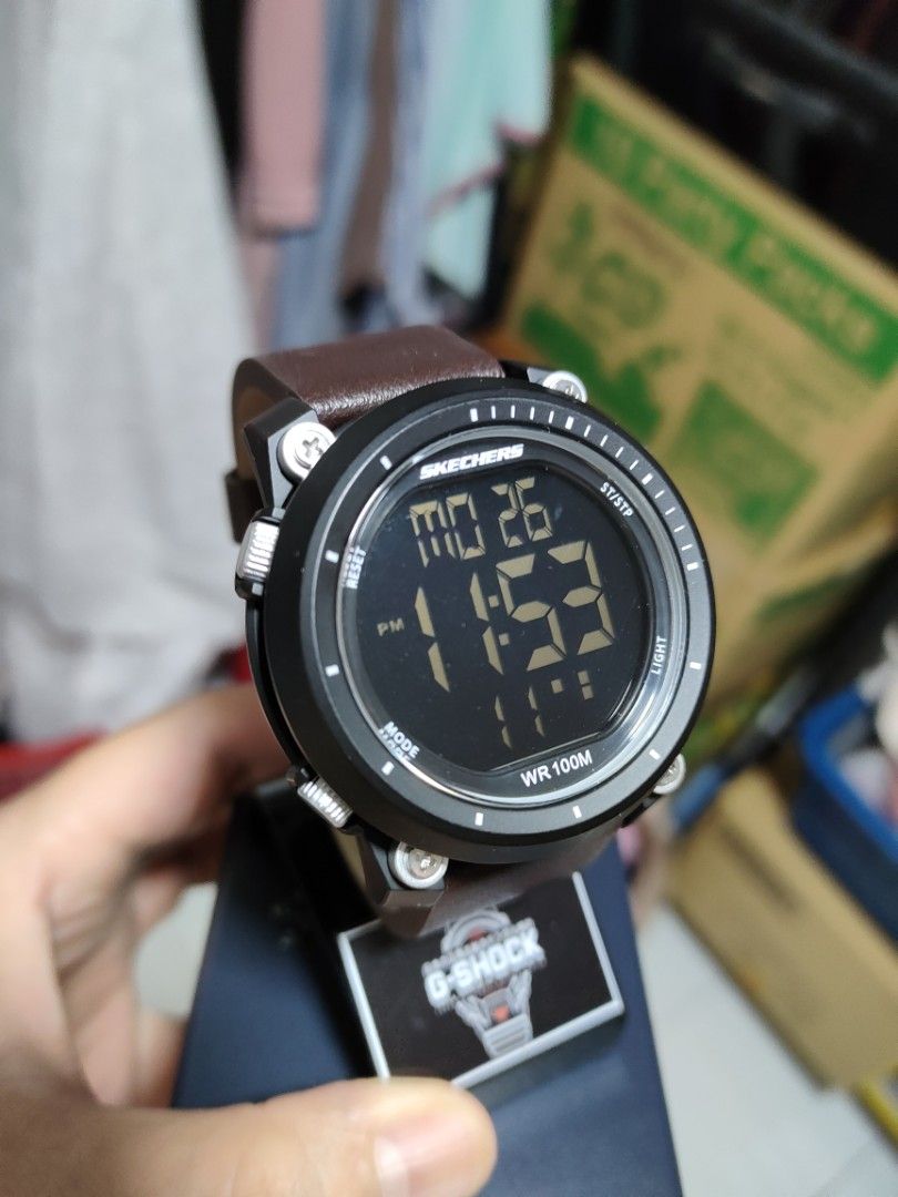 Skechers watch hotsell wr100m price
