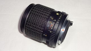 SMC Pentax-M 135mm f3.5 lens
manual Pentax K mount (metal)