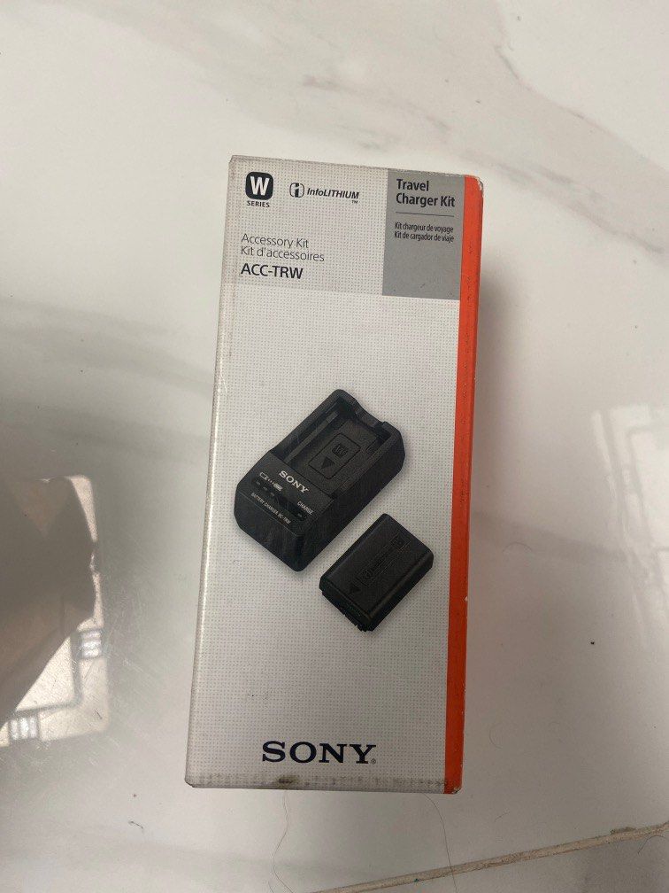 SONY ACC-TRW charger kit, 攝影器材, 攝影配件, 相機袋- Carousell