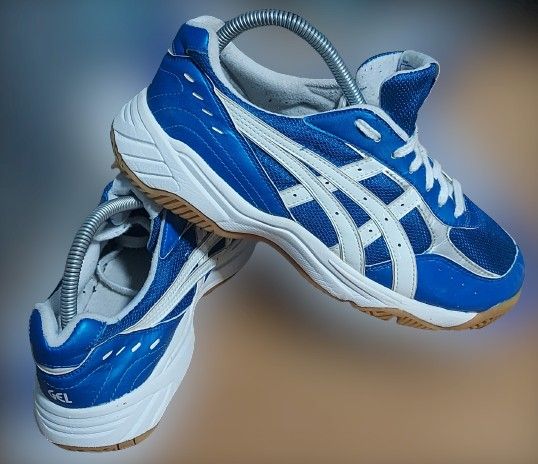 Kasut outlet sport asics