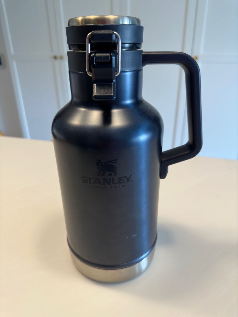 Stanley Classic Growler Beer Keg 1.9L Large Capacity Thermal Insulatio