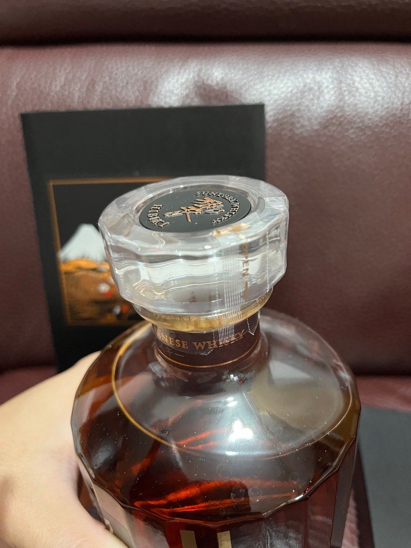Suntory 響21年機場免稅店限定版花鳥風月Hibiki Limited Edition, 嘢食& 嘢飲, 酒精飲料- Carousell
