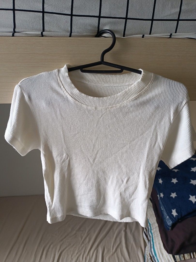 Taytay tiangge crop top bundle (Category: Shirts) located in Manila. Submitted by declutterwithiska (Listing ID 1241127775, Image 3). Description: 150 for 3 tops 60 for 1 top.