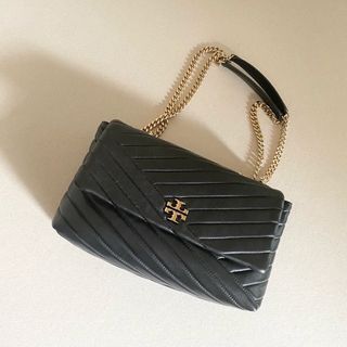 TB KIRA Chevron Black