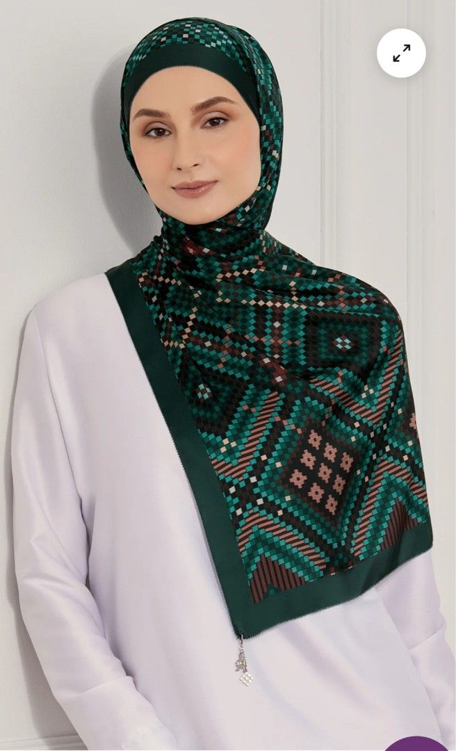 The Ikatan duck shawl in istimewa Women s Fashion Watches