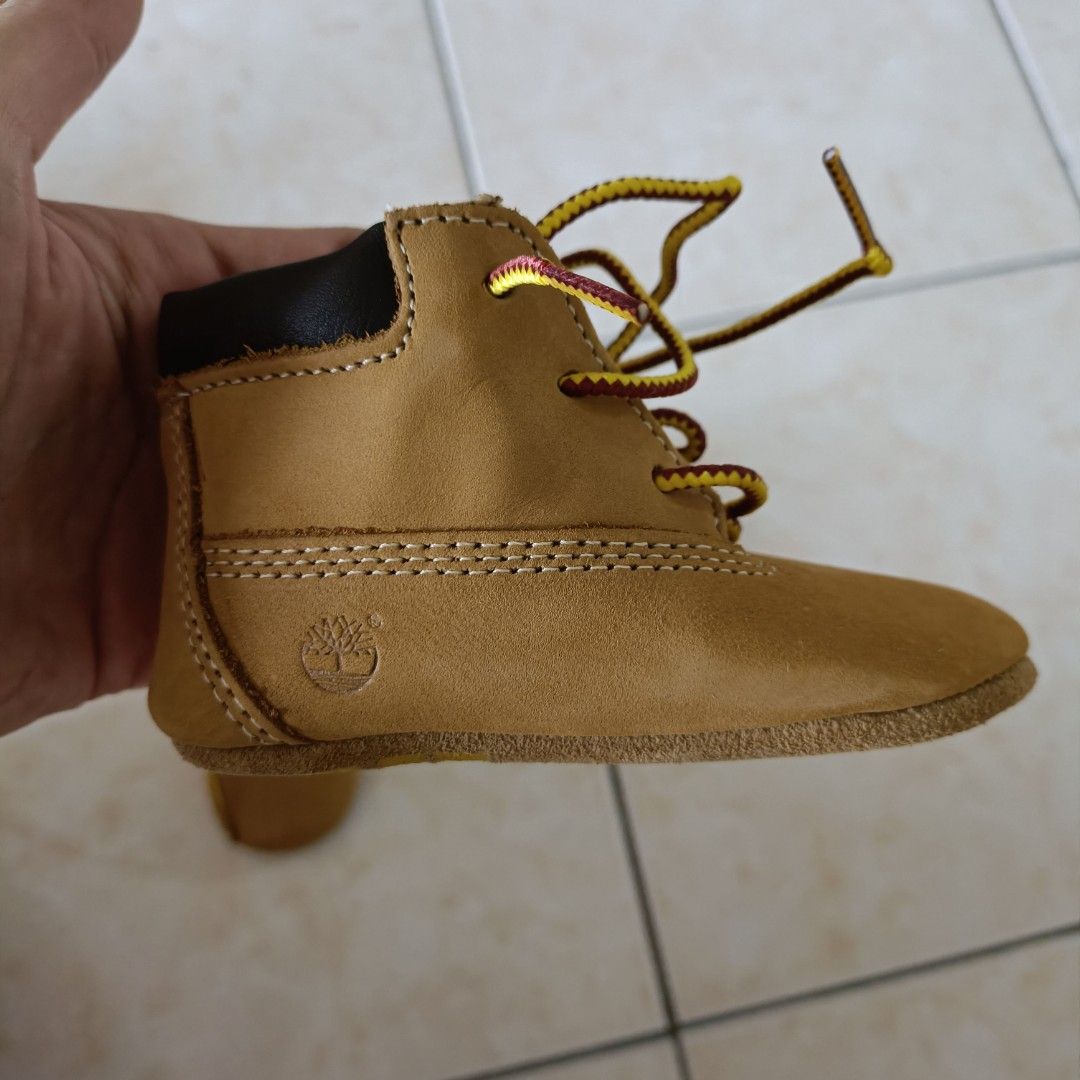 Infant timberland hot sale boots size 3