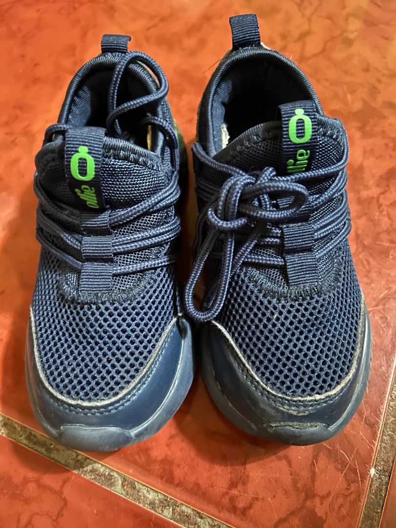 Toddler Rubber Shoes Take All (Category: Babies & Kids Fashion) located in Manila. Submitted by sofiatanya (Listing ID 1241087935, Image 3). Description: Good as new. Hindi masyadong gamit. Hindi na kasya sa anak ko. Size 28. Sa sm binili lahat to. 1k lahat lahat na. .