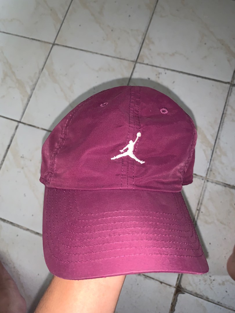 harga topi nike air jordan