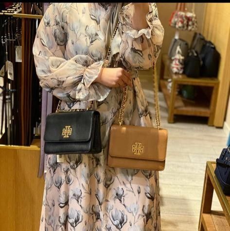 Tory burch britten shoulder bag sale