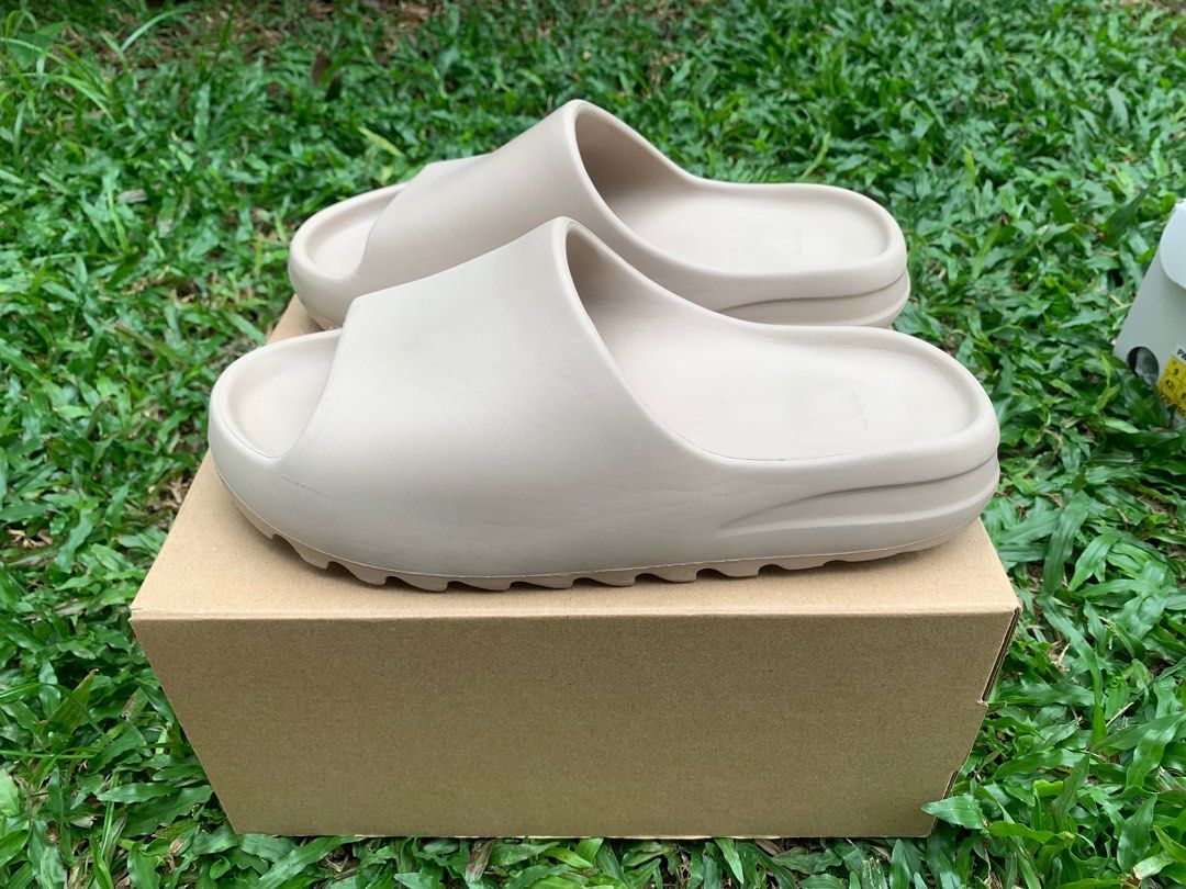 Adidas yeezy hotsell slides 2020