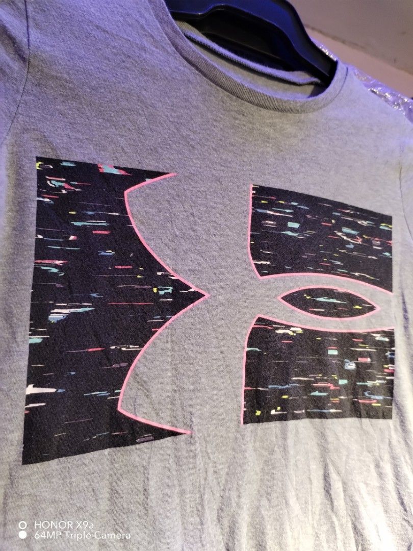 Under armour youth top small size