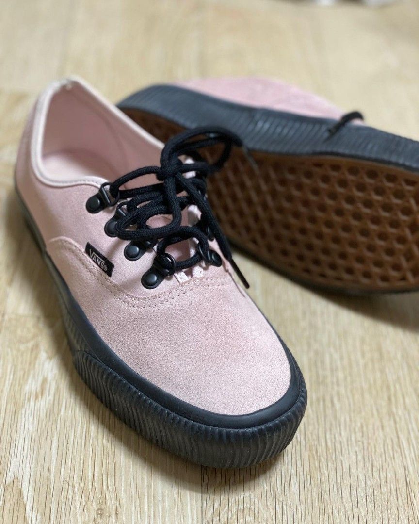 Embossed authentic cheap platform 2.0