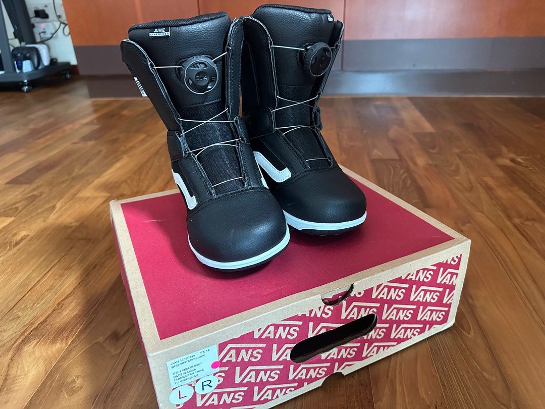 VANS Juvie Linerless Kid s Snowboard Boots Men s Fashion