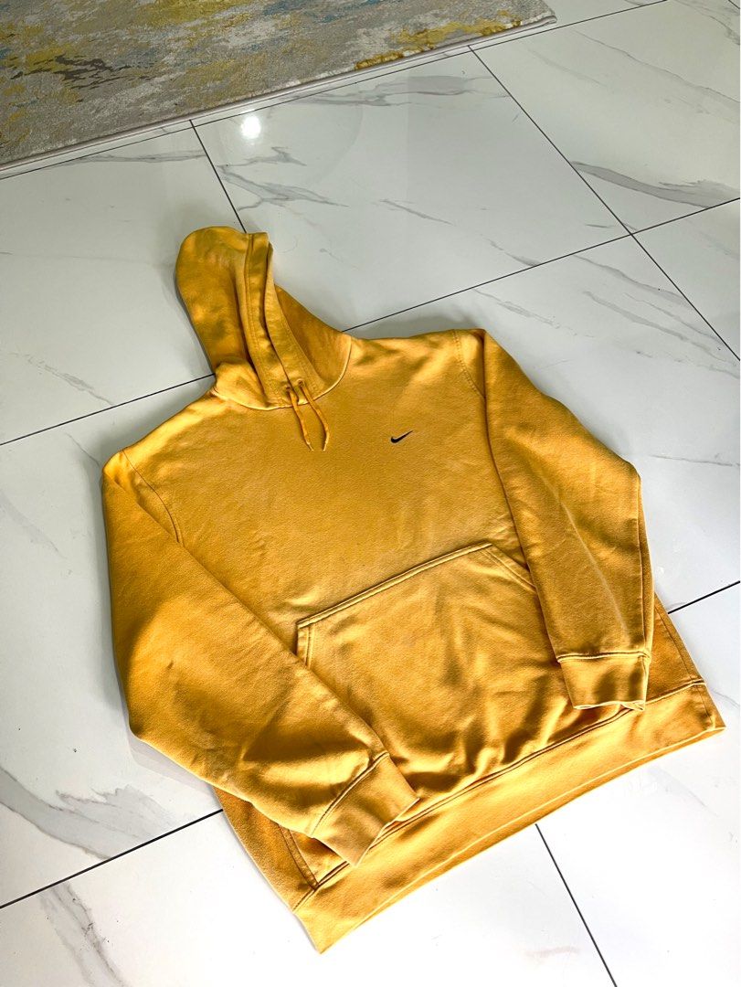 Mustard nike 2025 sweatshirt