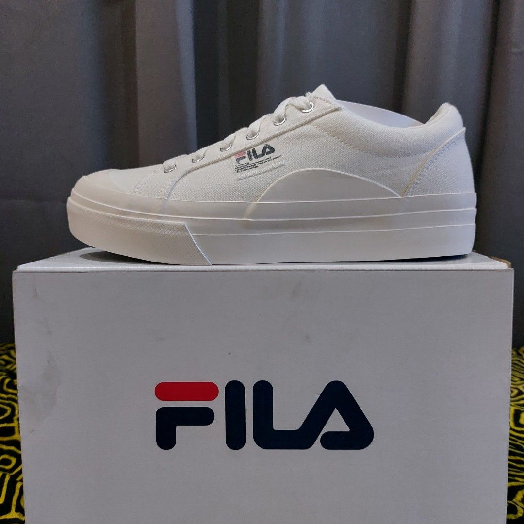 Fila Helix 25cm, Women's Fashion, Footwear, Sneakers on Carousell
