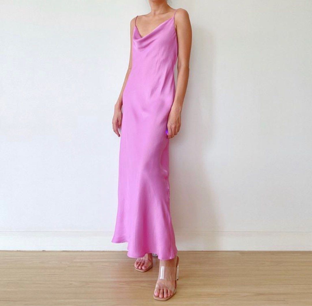 Zara Cowl Neck Silk Satin Maxi Dress - Backless, Women's Fashion, Dresses & Sets, Evening dresses & gowns on Carousell Zara Cowl Neck Silk Satin Maxi Dress - Backless, Women's Fashion, Dresses & Sets, Evening dresses & gowns on Carousell