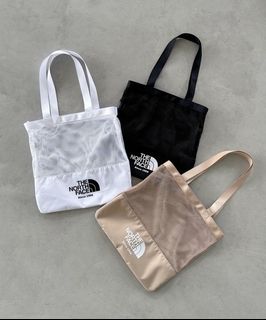 現貨區🎀 韓國潮牌服飾 / VODANA，其他產品請inbox查詢 Collection item 1