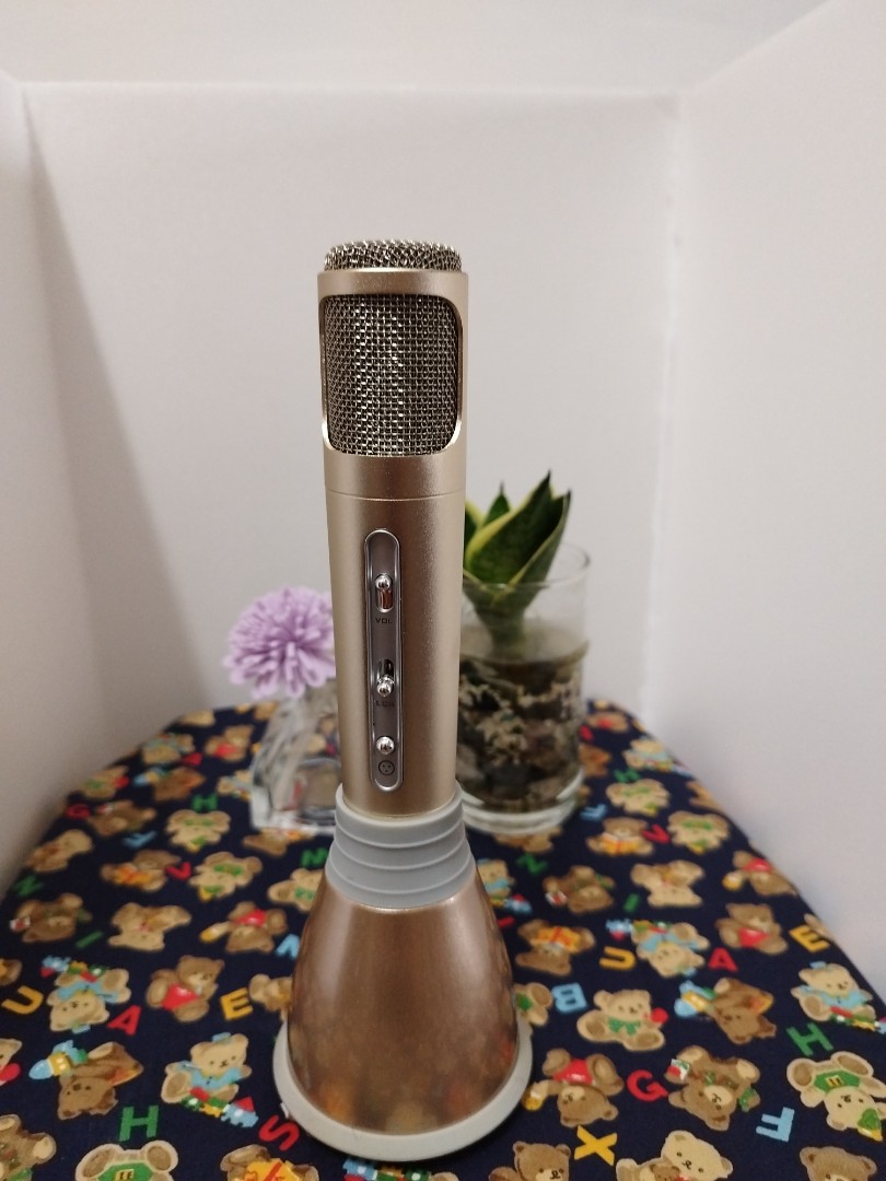 Sylvania Karaoke Bluetooth Microphone