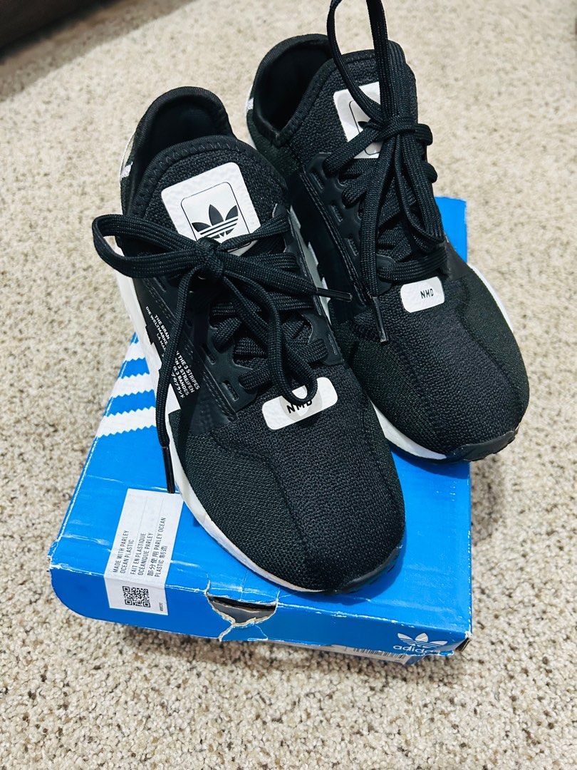 Adidas NMD R1 V2 Size 4 1/2 US, Women's Fashion, Footwear, Sneakers on  Carousell