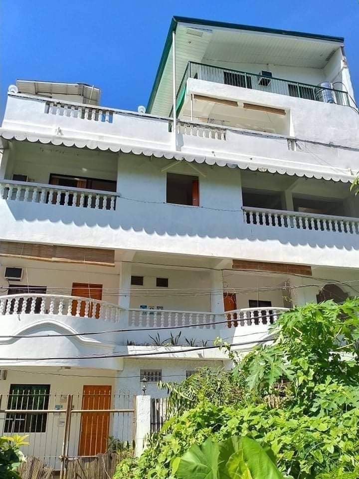 (Category: ) located in . Submitted by Kuaima_Realty (Listing ID 1241243219, Image 1). Description: .