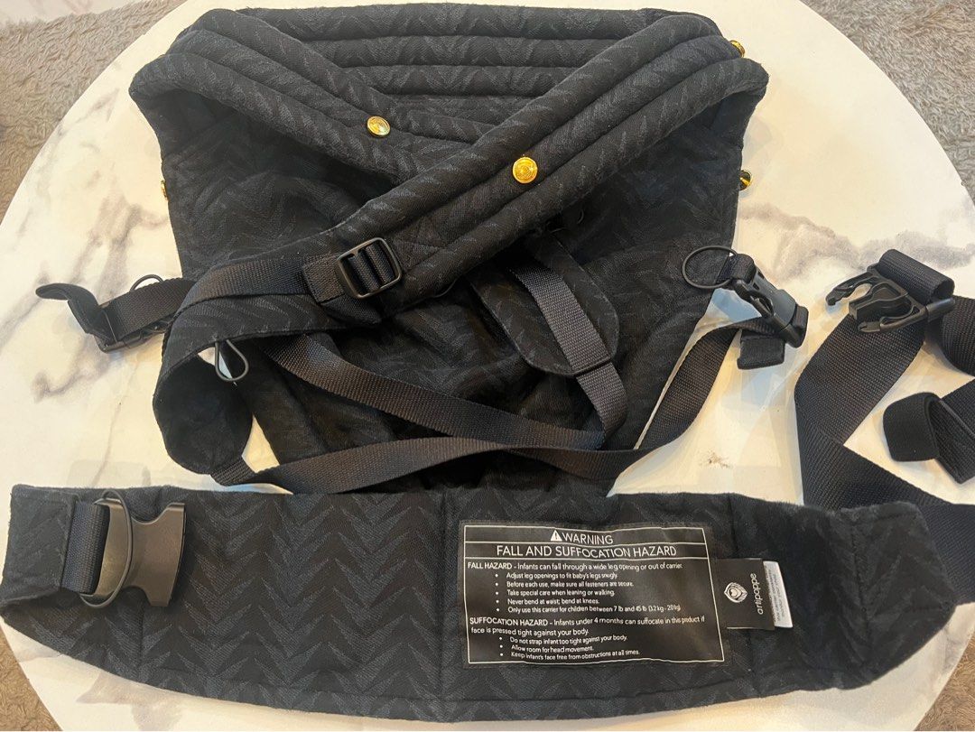 Artipoppe Carrier on Carousell