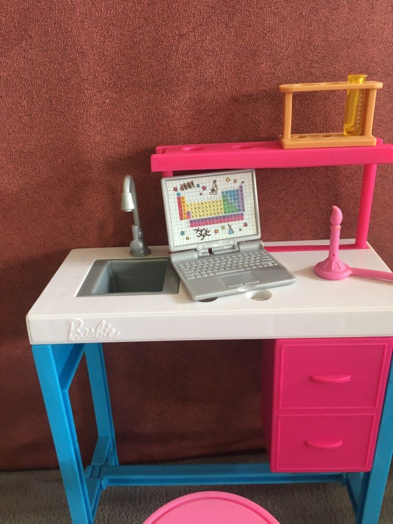 Barbie Science Lab set, Hobbies & Toys, Toys & Games on Carousell