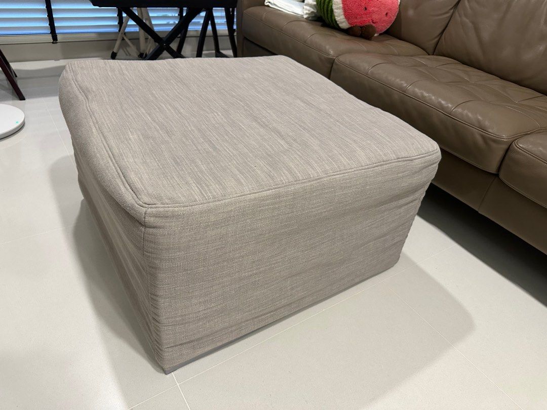 Boconcept ottoman store bed