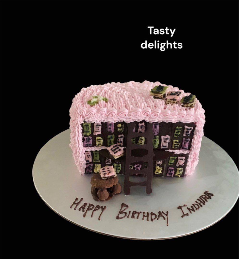 28 Birthday Cakes to Brighten Book Lover's Day | illogicalscript.com
