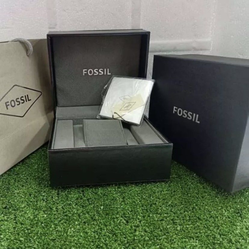 Box FOSSIL Kotak Jam Tangan FOSSIL. Sesuai hantaran Men s
