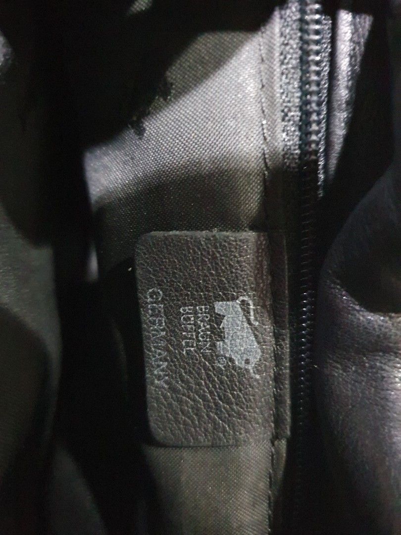 Second hand leather backpack hotsell