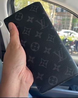 Louis Vuitton Black EPI Leather Brazza Wallet
