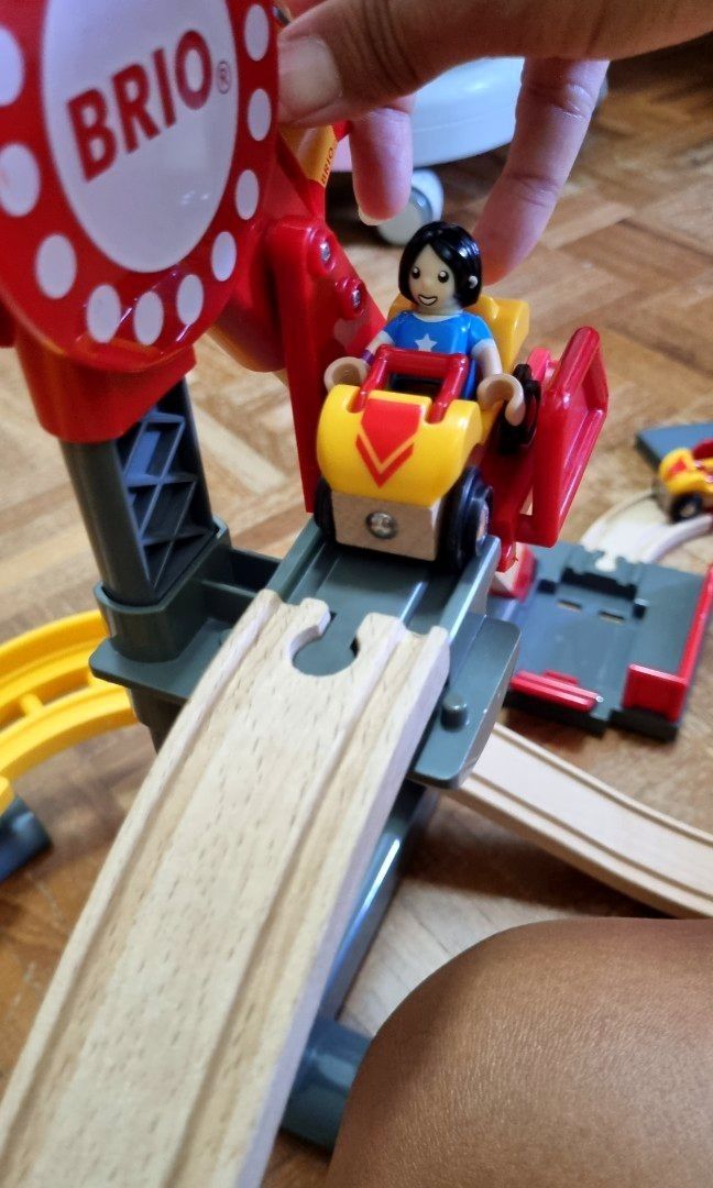 Brio roller coaster shop set