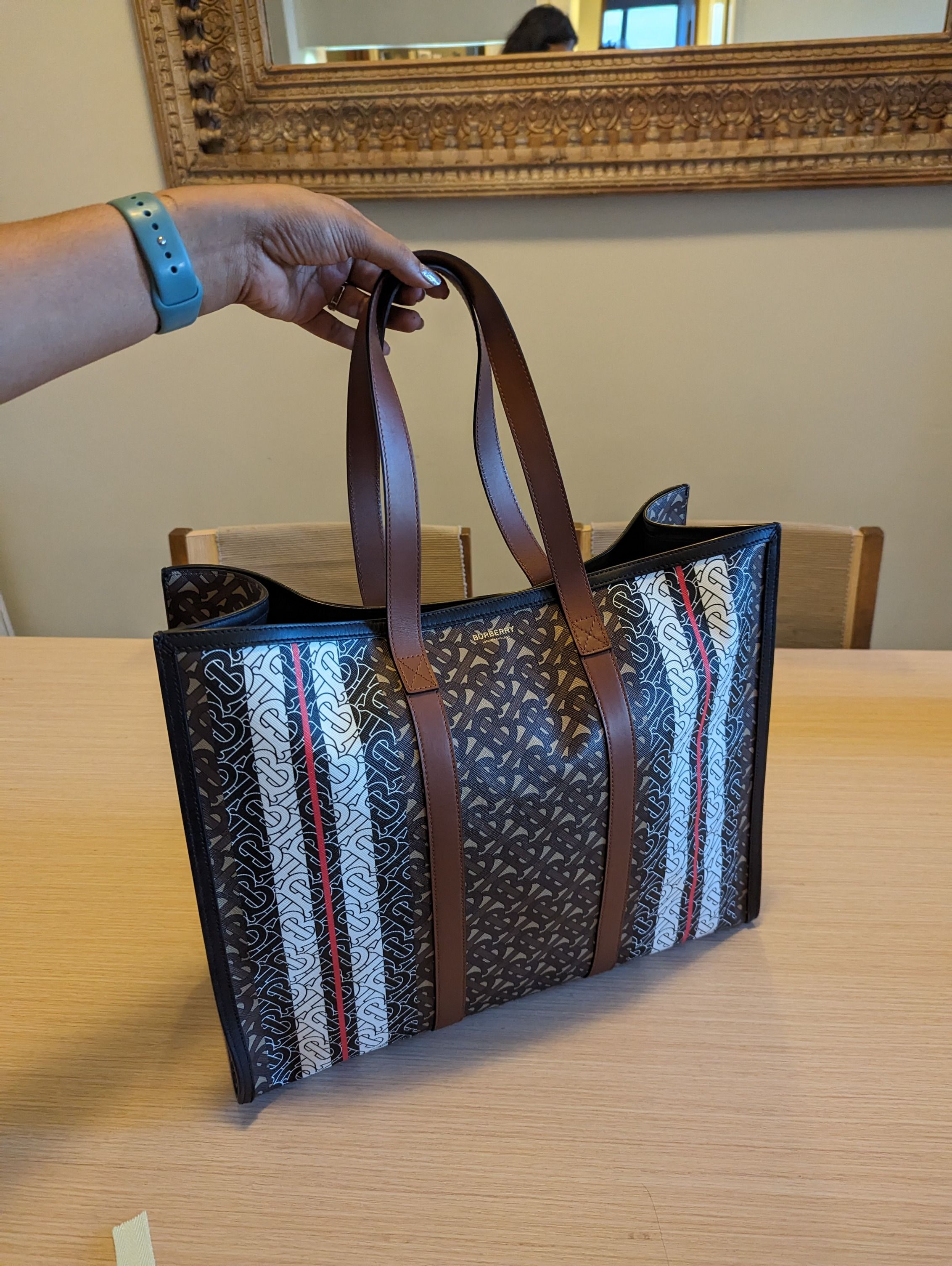 Burberry monogram tote top