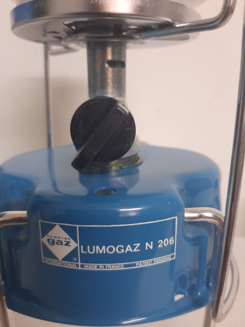 Campingaz by Coleman gas/butane lantern lamp, Sports Equipment, Hiking