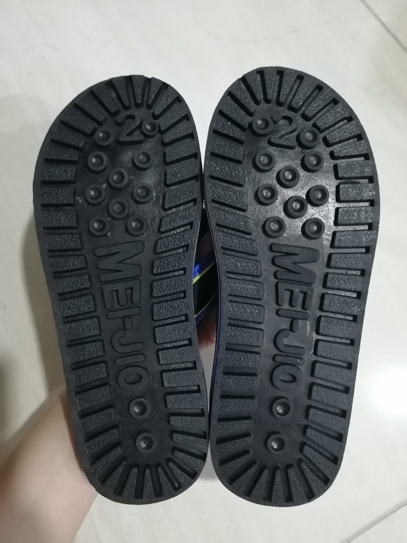 Kids champion outlet slippers