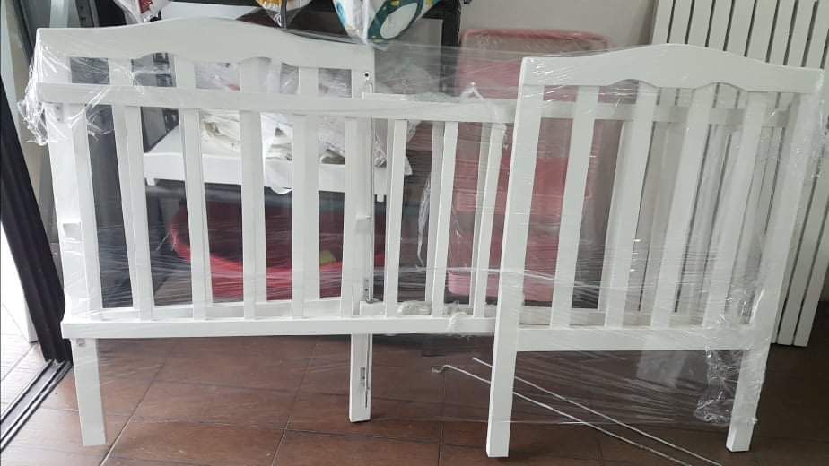 Classic sales white crib