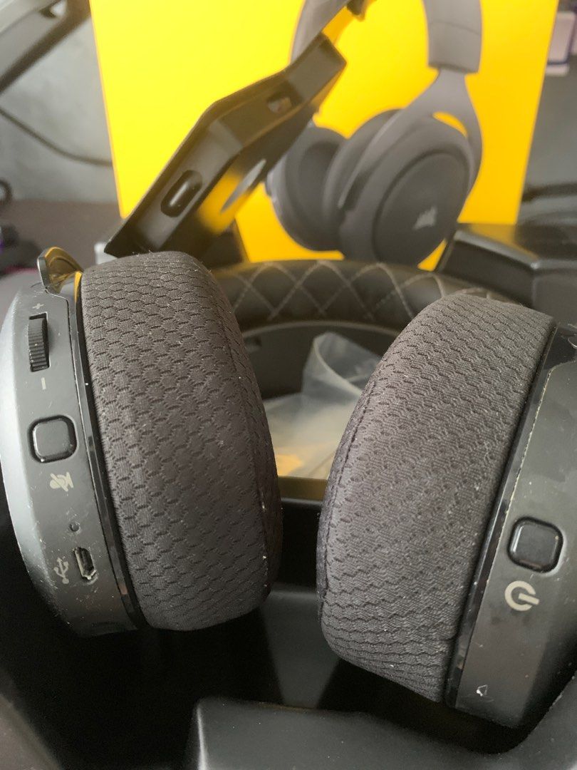 Corsair hs70 for best sale sale