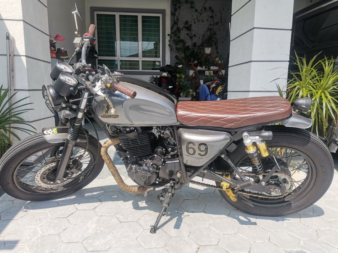 Xy400 Custom CMC xy400 custom cafe racer 400cc, Motorbikes on Carousell