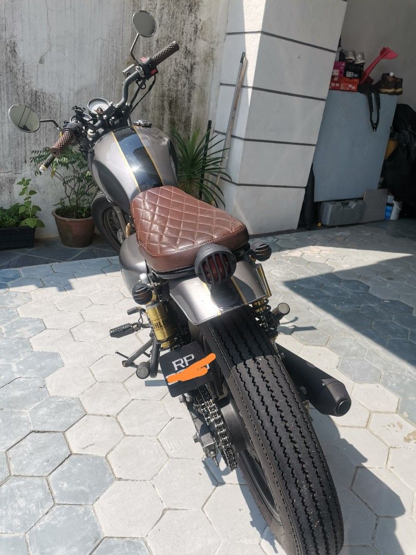 Xy400 Custom CMC xy400 custom cafe racer 400cc, Motorbikes on Carousell