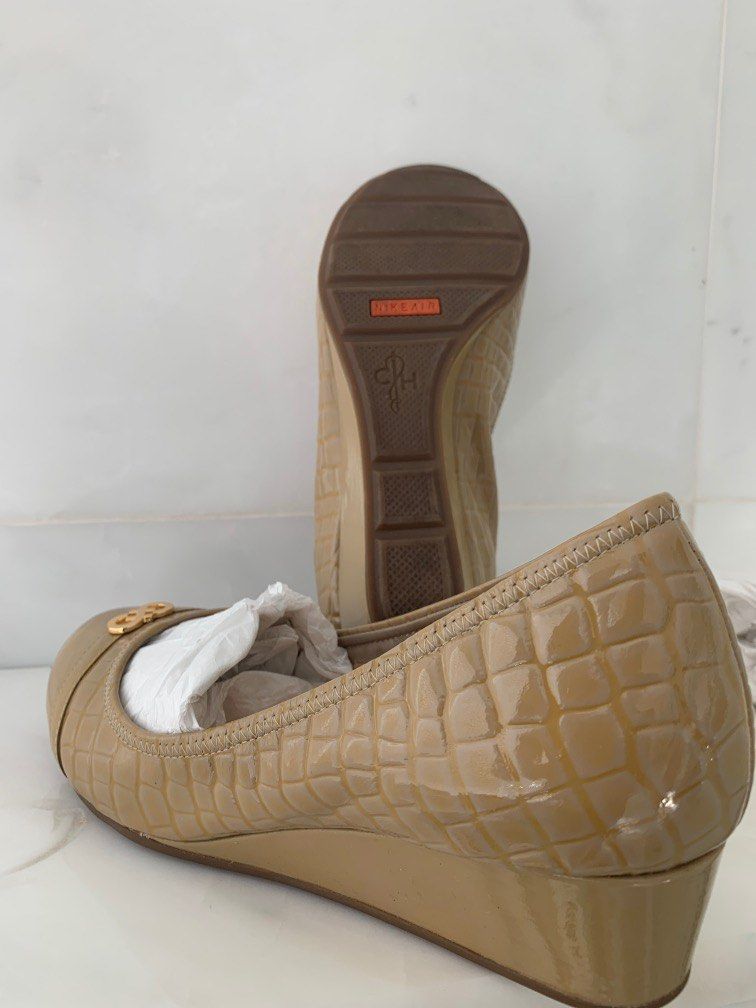 Cole haan nike hot sale air wedge