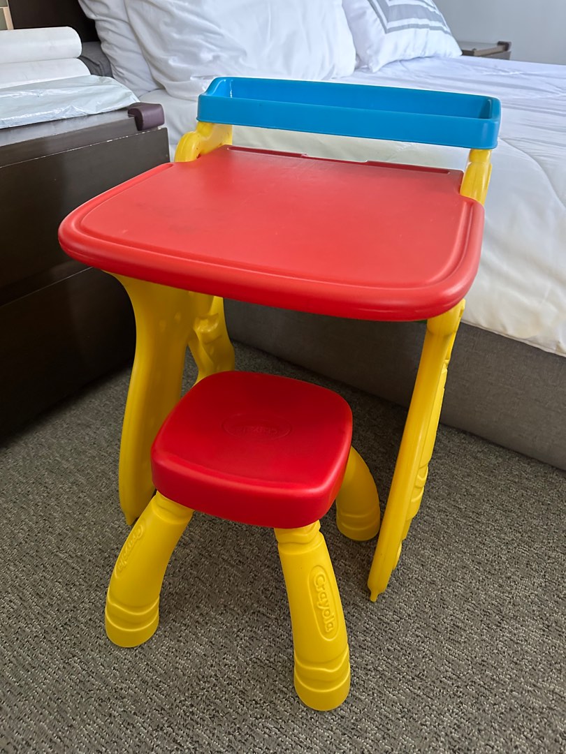 Crayola furniture 2025